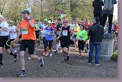 02 Marathon Cheverny 142 * 680 x 453 * (188KB)